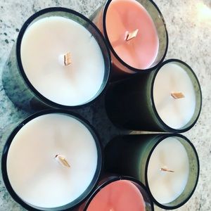 14 oz candles layered with 5 aromas.